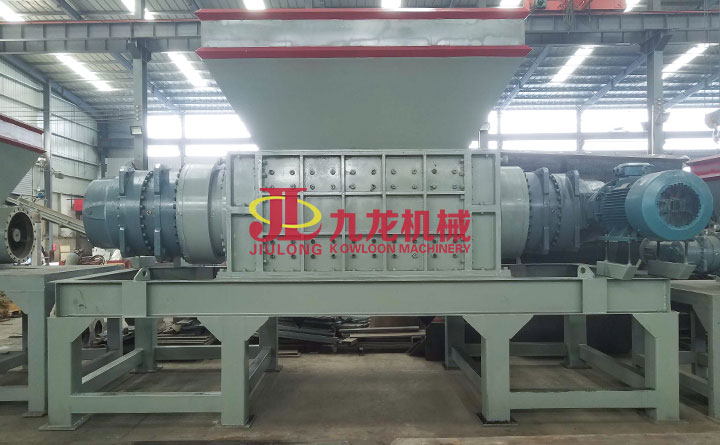 廢舊金屬破碎機(jī)